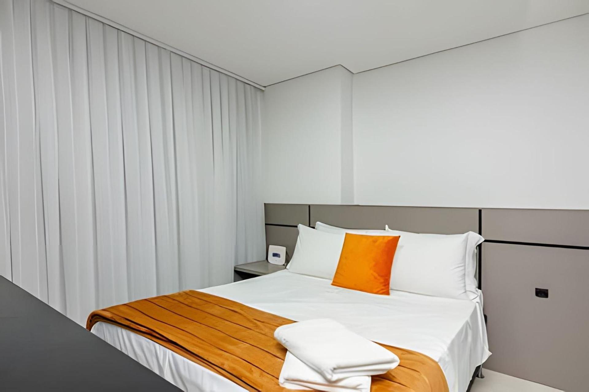7th Avenue - Urooms Apartment *