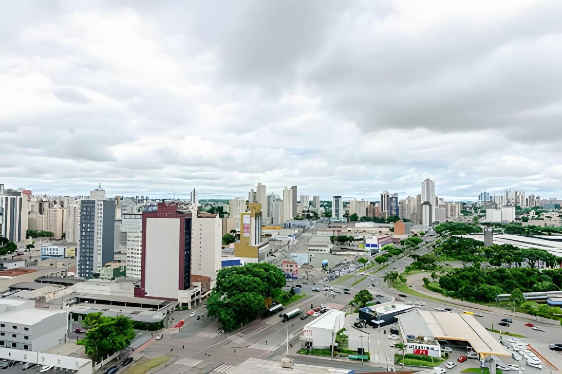 7th Avenue - Urooms * Curitiba